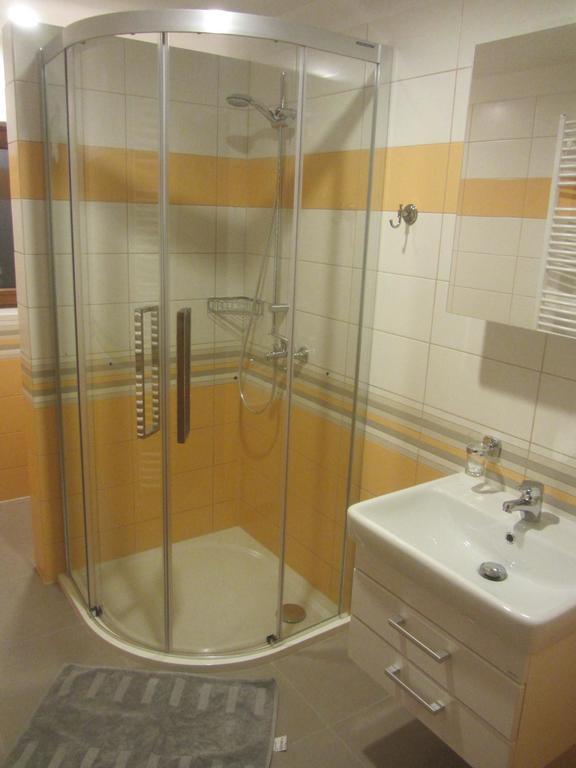Apartmany Na Namesti Божий Дар Экстерьер фото